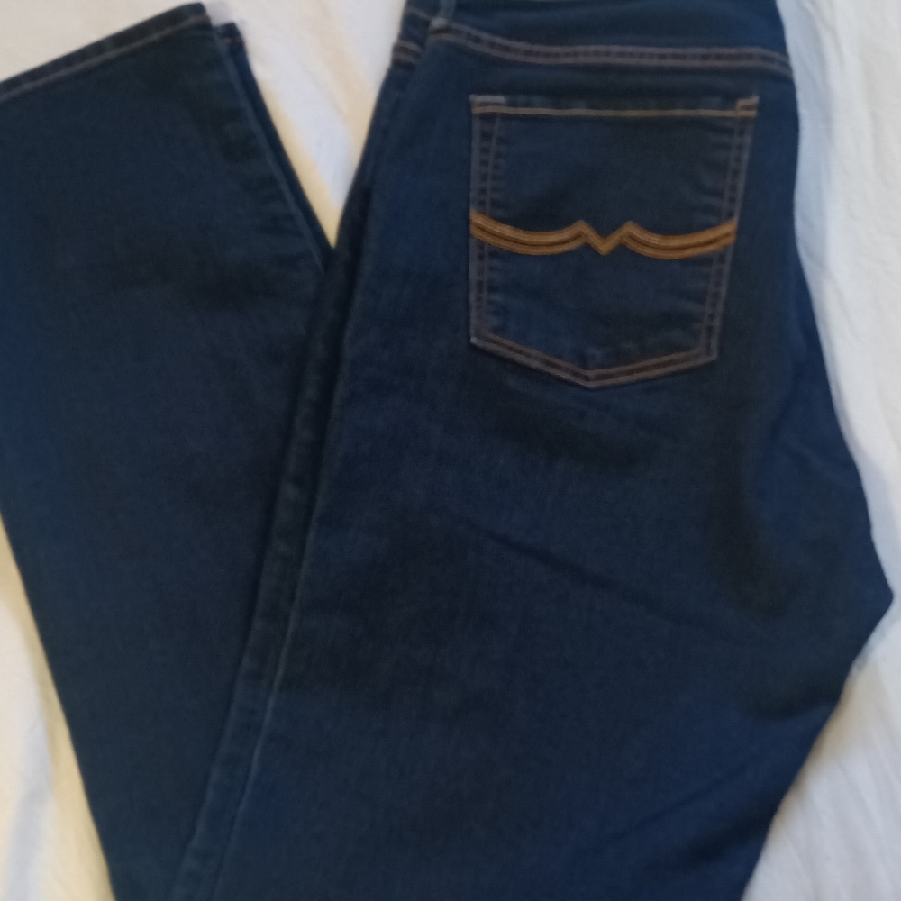Lucky Brand Dark Denim Sweet & Straight Style Size 14/32 Regular - Picture 3 of 5